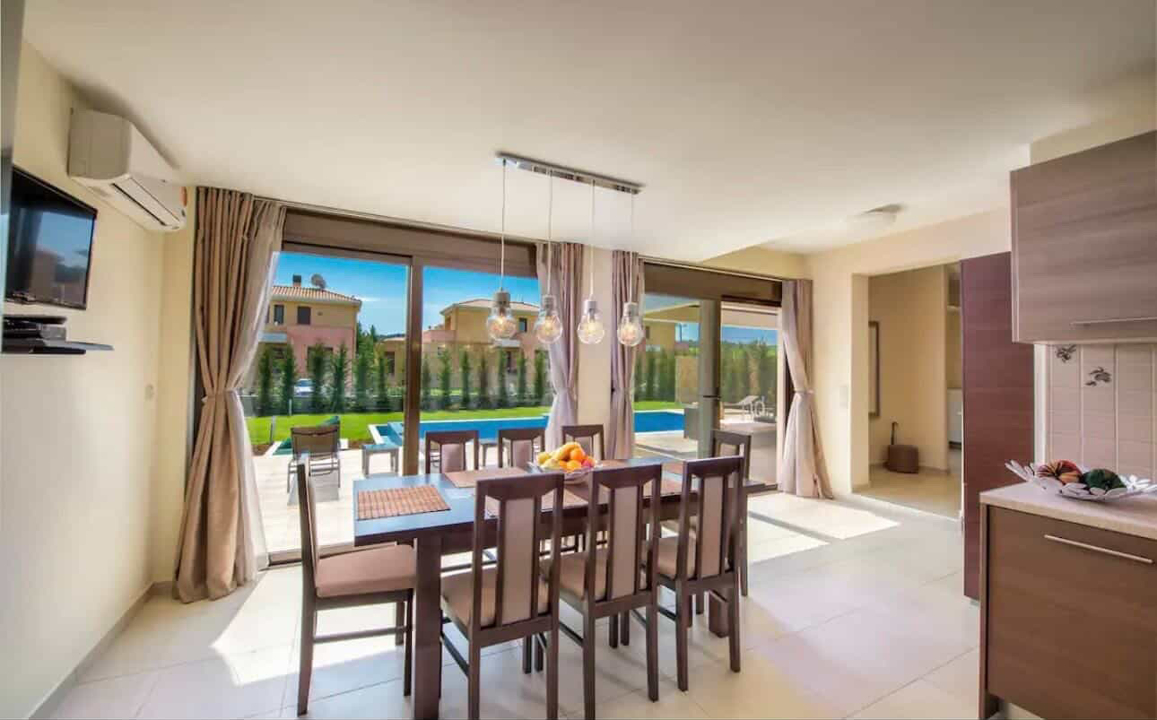 Modern and Comfortable Villa Sunny Beach