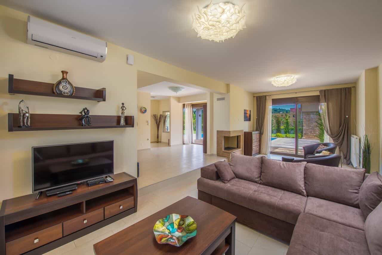 Modern and Comfortable Villa Sunny Beach